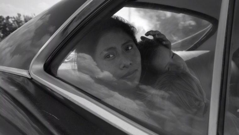 Yalitza Aparicio hizo su debut en la pantalla grande como protagonista de la cinta "Roma", de Alfonso Cuarón. (Foto Prensa Libre: Netflix)