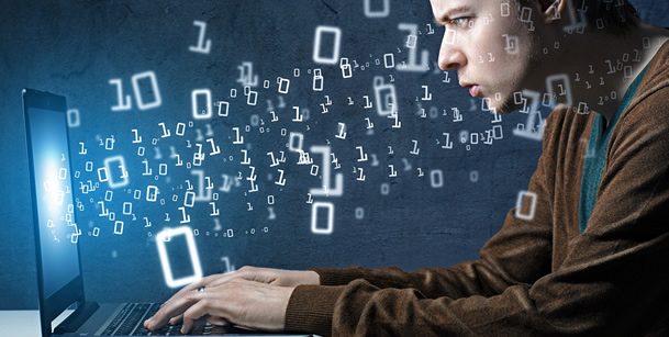 Guatemala necesita invertir en recurso humano e infraestructura digital para impulsar su transformación tecnológica, según empresarios. (Foto Prensa Libre: Shutterstock)