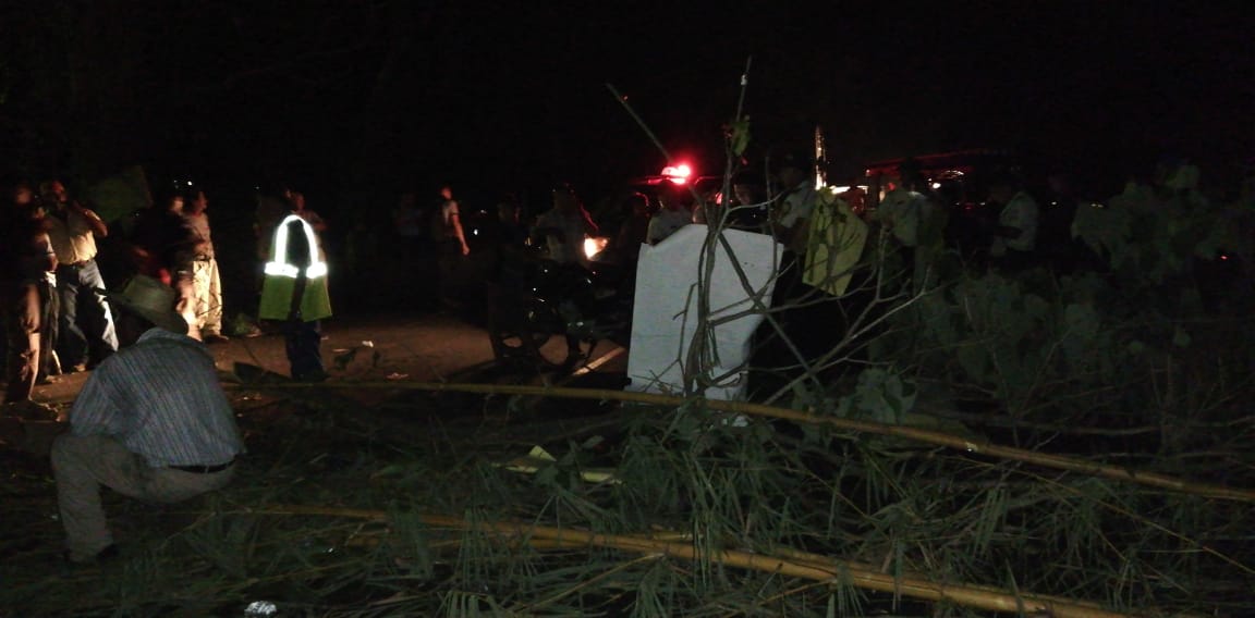 Desde las cuatro de la mañana está bloqueo el crucero la Virgen, km 247.5, ruta a Suroccidente. (Foto Prensa Libre: Alex Coyoy)