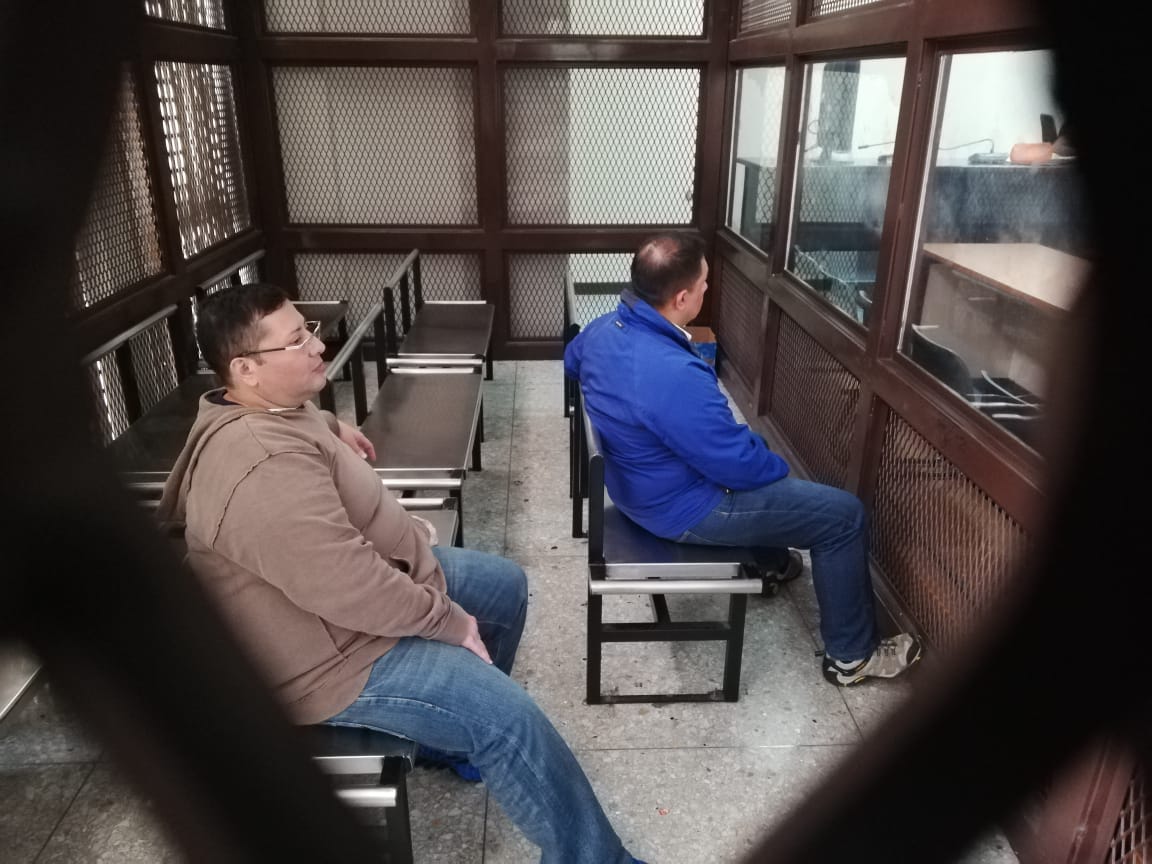Marvin Delfino Barrios Marchena, -izquierda- y Luis Rolando Galicia Botón, durante el juicio. (Foto Prensa Libre: Hemeroteca PL)