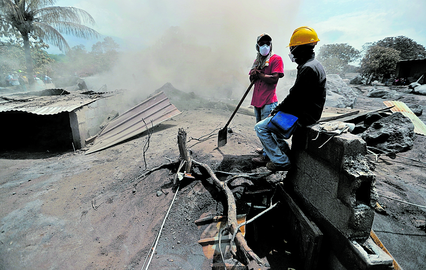 Varias familias quedaron sin vivienda a raíz de la erupción del volcán de Fuego ocurrida el 3 de junio de 2018. (Foto Prensa Libre: Hemeroteca PL)