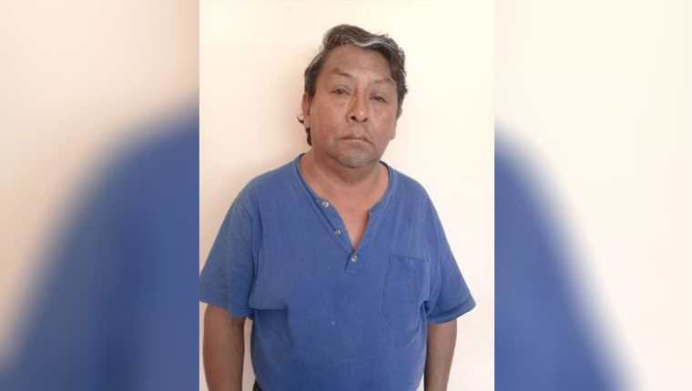 El sacerdote José Venancio Boror Uz fue detenido en El Salvador por supuestamente agredir sexualmente a una niña de 6 años. (Foto Prensa Libre: Tomada de la PNC de El Salvador)