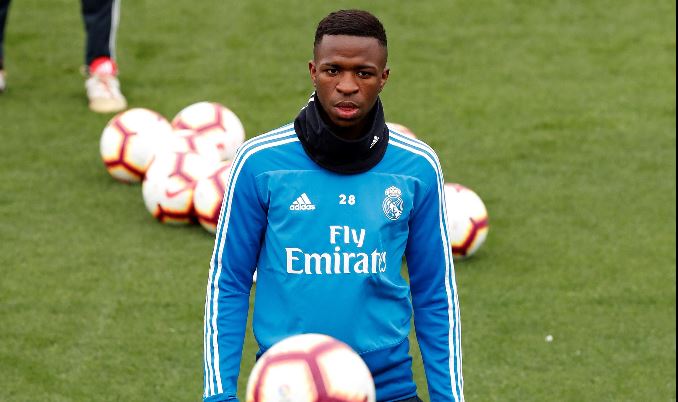 El brasileño sufrió una rotura de ligamentos en el tobillo derecho en marzo. (Foto Prensa Libre: AFP). 