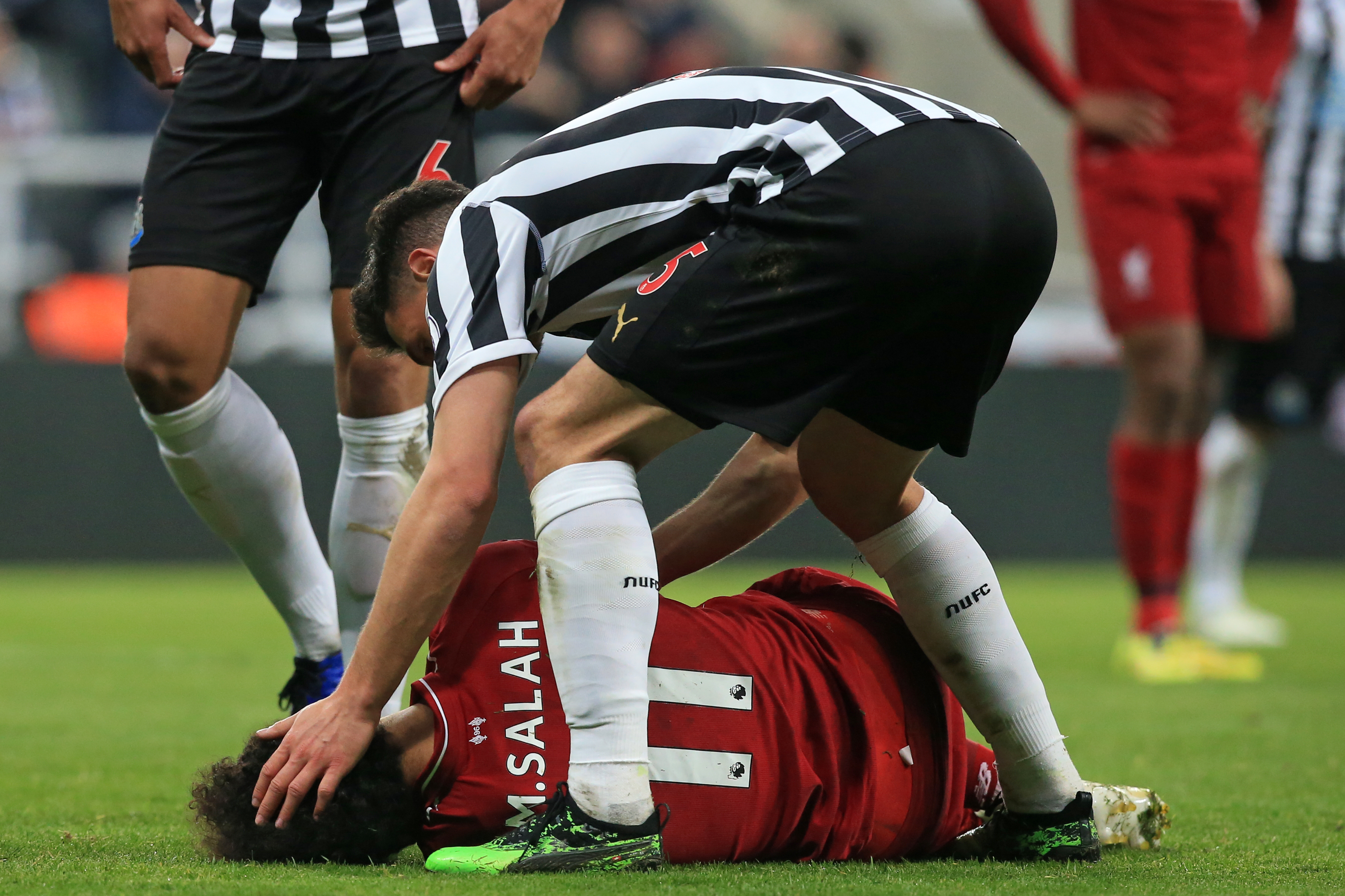Mohamed Salah se pierde el partido de vuelta de las semifinales de la Liga de Campeones de Europa por una lesión. (Foto Prensa Libre: AFP)