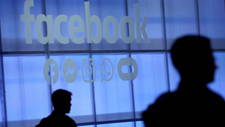 Facebook busca evitar contenido que incite al odio o la violencia. (Foto Prensa Libre: AFP)