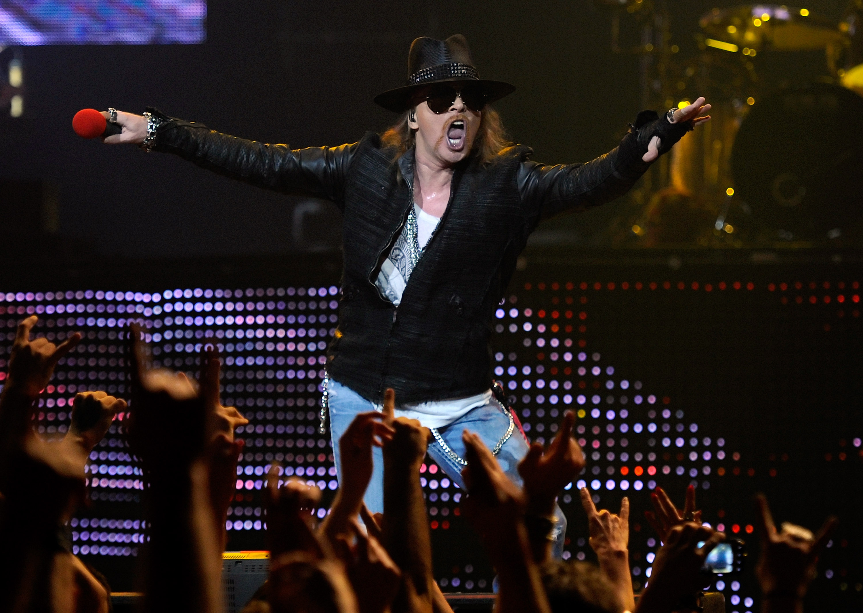 A la banda Guns N' Roses no le gustó que nombraran a una nueva variedad de cerveza "Guns N' Rose". (Foto Prensa Libre: AFP)