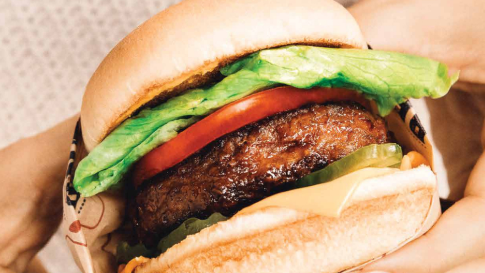 El mercado de la carne vegana ha despertado el hambre de los grandes inversionistas. (Foto Prensa Libre: Beyond Meat)
