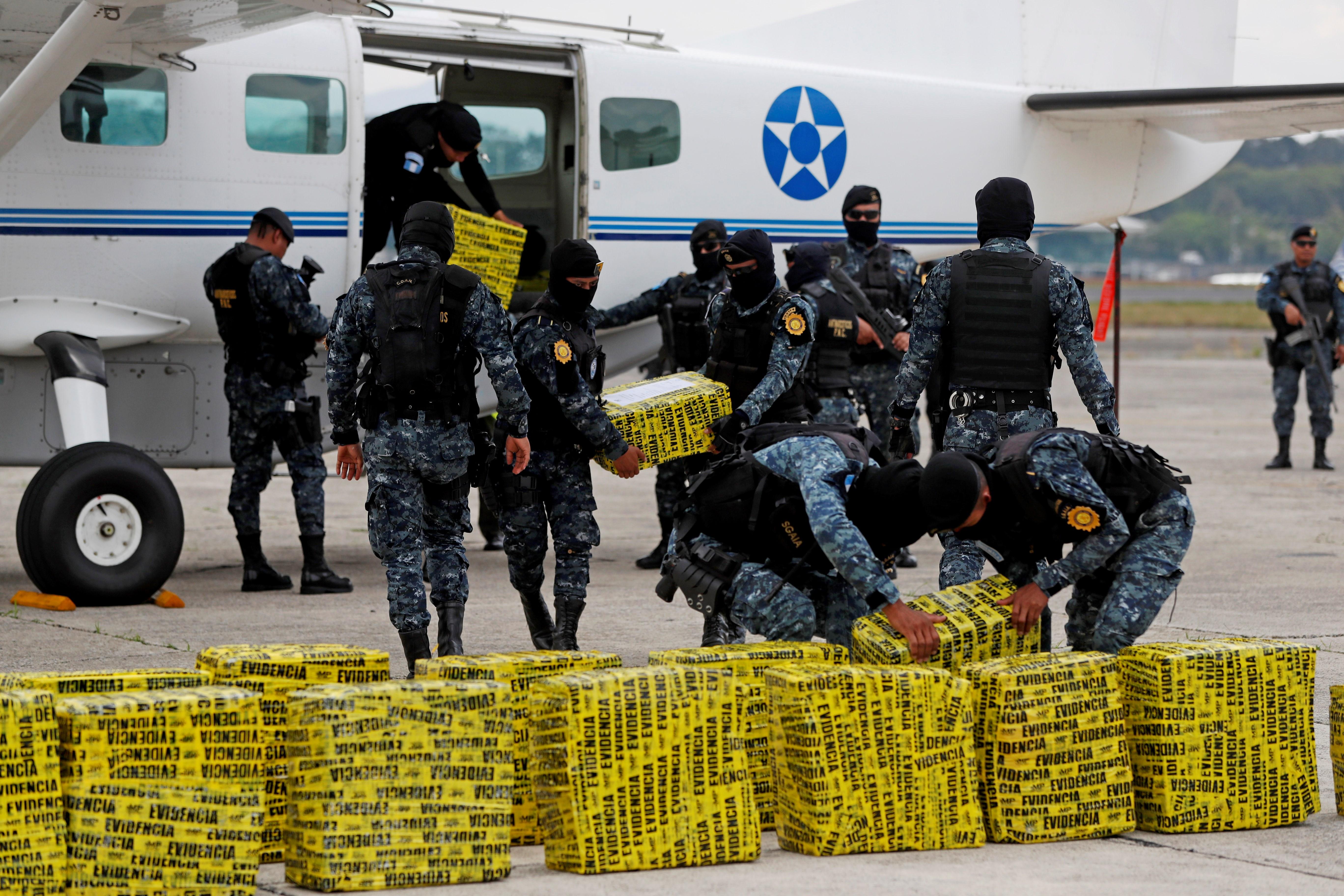 La incautación de drogas decreció este 2022 en relación con el año pasado. También las personas capturadas con fines de extradición. (Foto Prensa Libre: Hemeroteca PL).