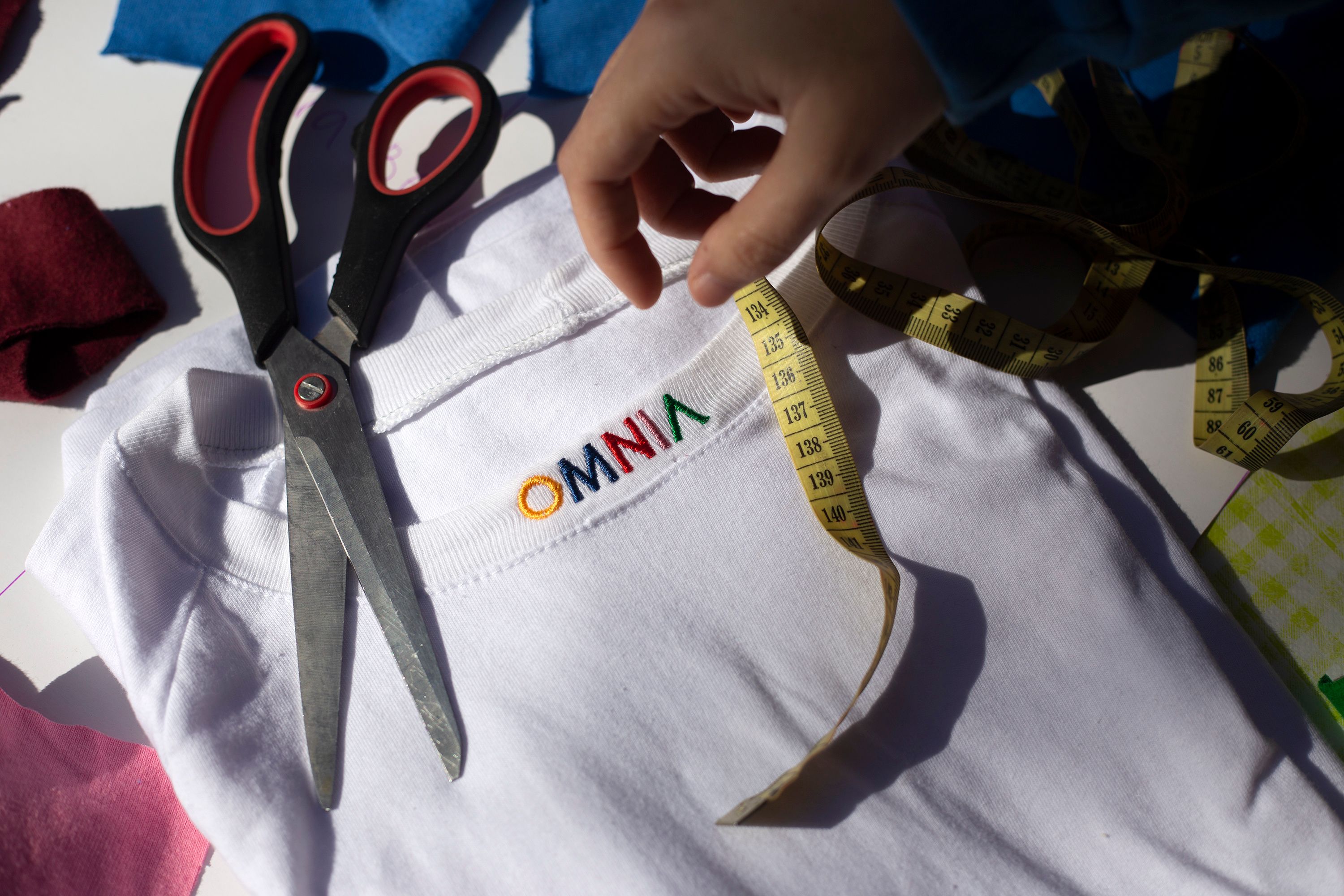 Omnia, la marca de ropa que propone libertad al vestir. (Foto Prensa Libre: AFP)