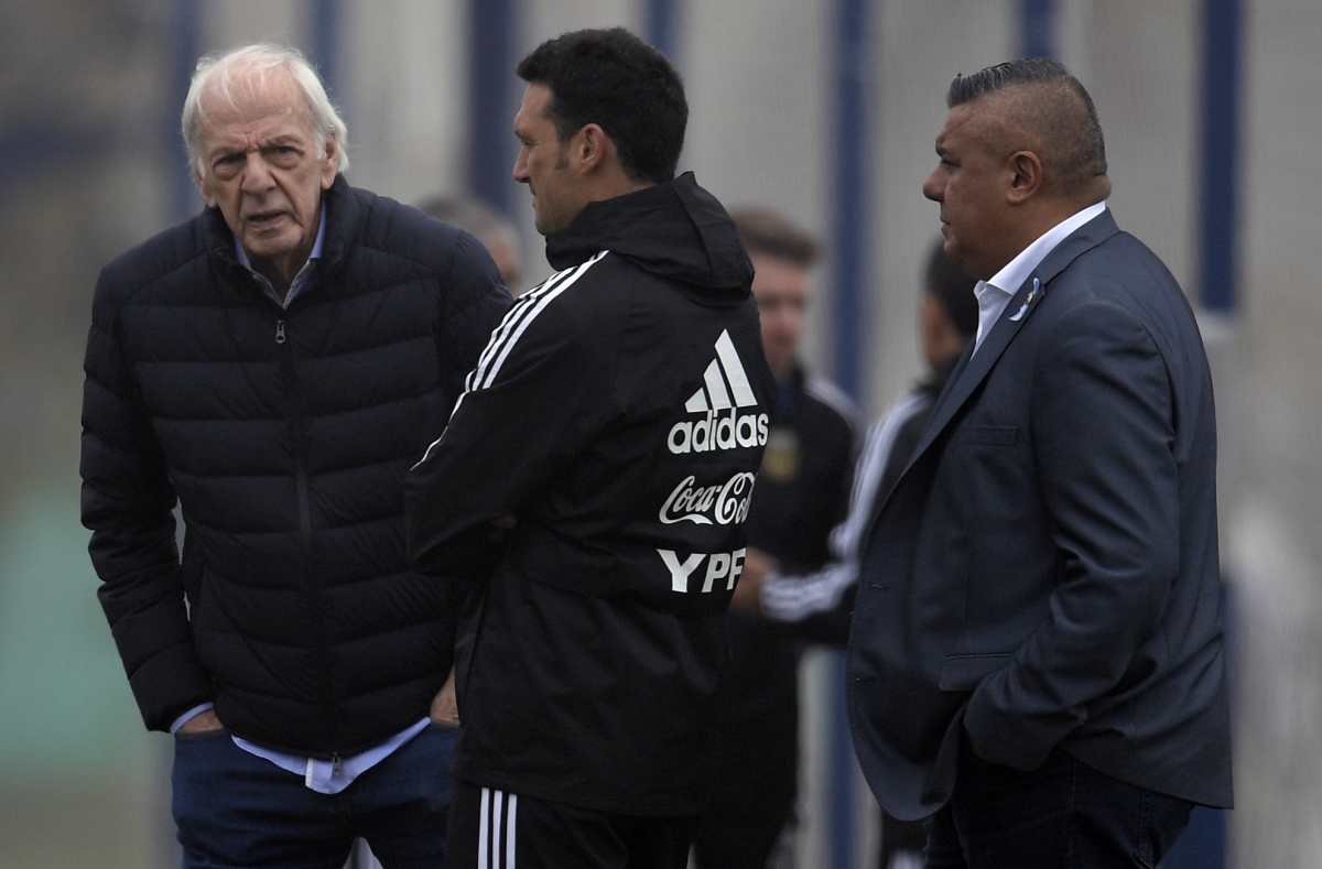 Menotti: “Hay dirigentes que esperan que Argentina quede eliminada”