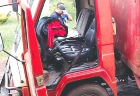 Asalto a camión repartidor deja dos muertos, según información preliminar