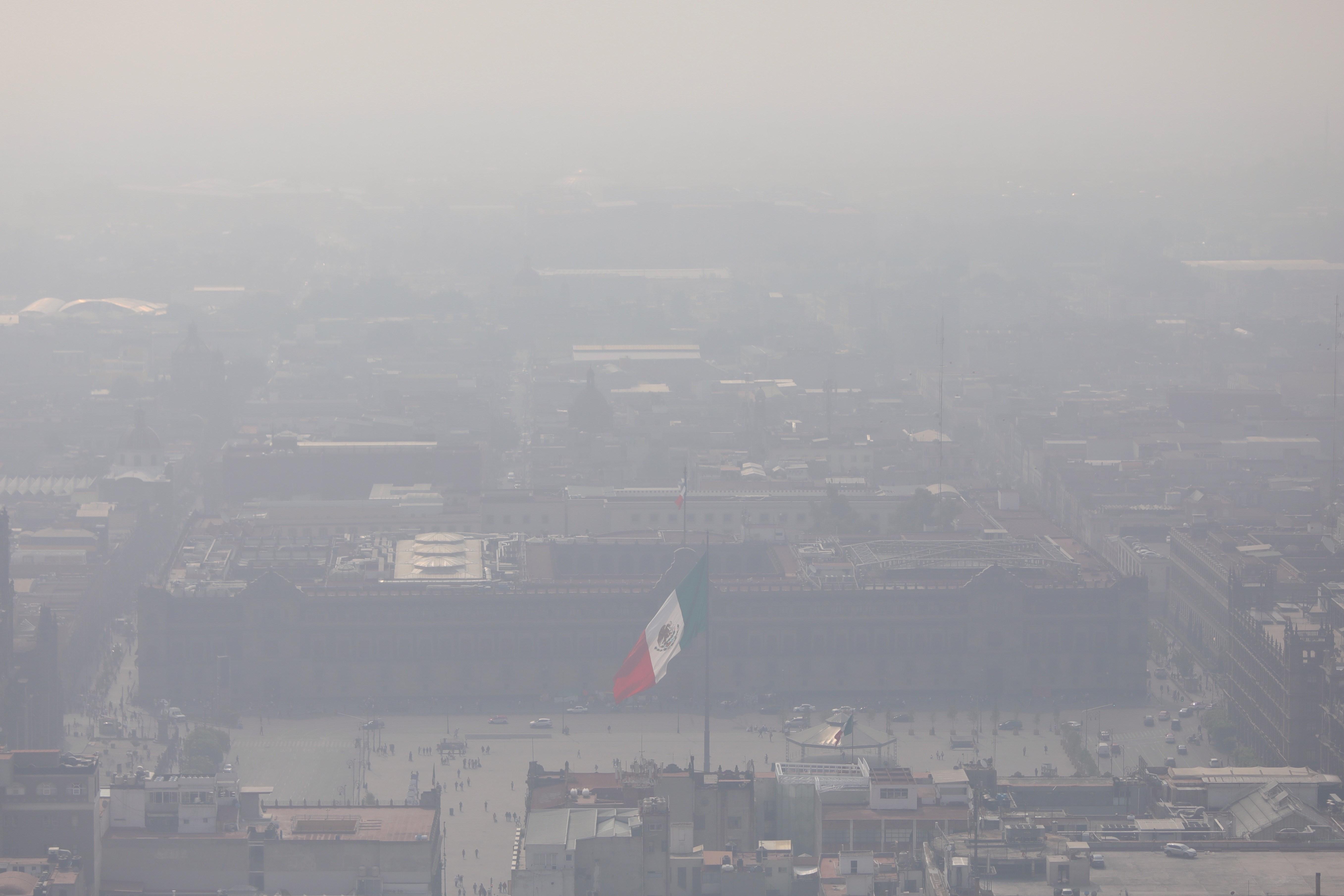 Organizaciones denuncian la falta de acción en México para reducir la contaminación. (Foto Prensa Libre: EFE)