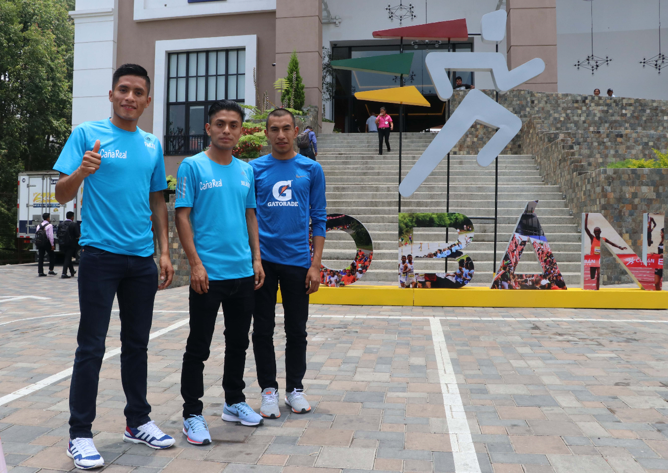 Mario Pacay, Williamas Julajuj y Alberto González serán los representantes de Guatemala en el Medio Maratón. (Foto Prensa Libre: Eduardo Sam Chun)