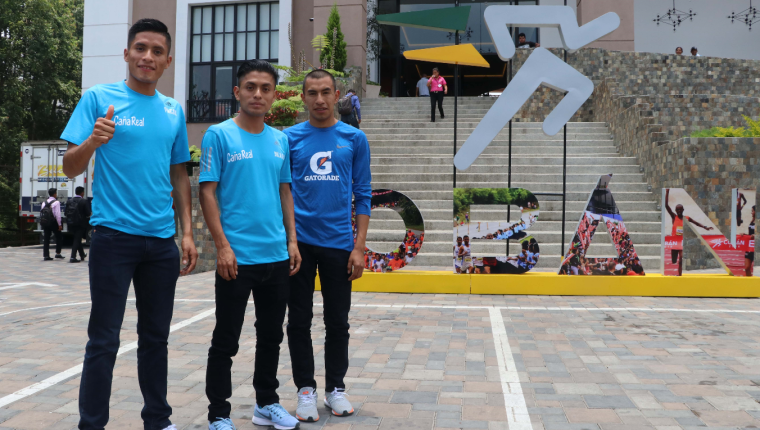 Mario Pacay, Williamas Julajuj y Alberto González serán los representantes de Guatemala en el Medio Maratón. (Foto Prensa Libre: Eduardo Sam Chun)