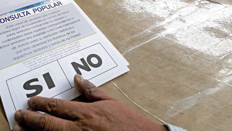 Guatemala celebró en abril 2018 su Consulta Popular, en el que predominó el sí. (Foto Prensa Libre: Estuardo Paredes      )