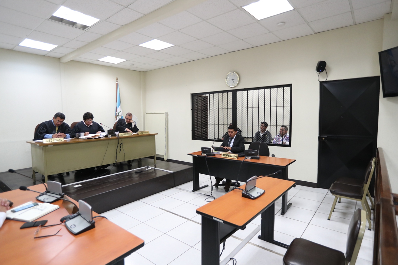 La sentencia se dio este viernes 10 de mayo en el Tribunal Segundo de Sentencia Penal. (Foto Prensa Libre: María José Longo) 
