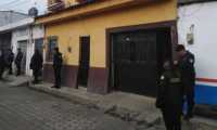 El 9 de abril, las fuerzas de seguridad efectuaron varios allanamientos en Sacatepéquez, en seguimiento a un caso de corrupción en la municipalidad de San Miguel Dueñas. (Foto Prensa Libre: Cortesía PNC)