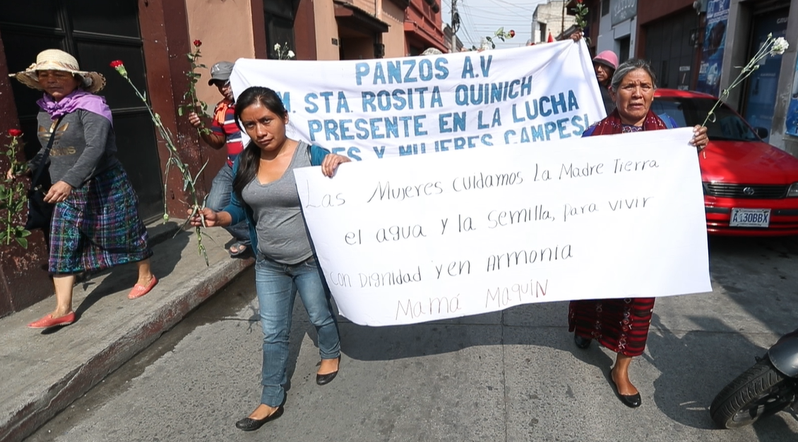 Cada día los manifestantes caminarán 30 kilómetros. (Foto Prensa Libre: María Longo) 