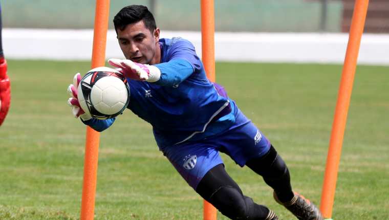Luis Morán, portero de Antigua GFC, saldrá de titular en duelo de semfinal de vuelta contra Guastatoya. (Foto Prensa Libre: Carlos Vicente).