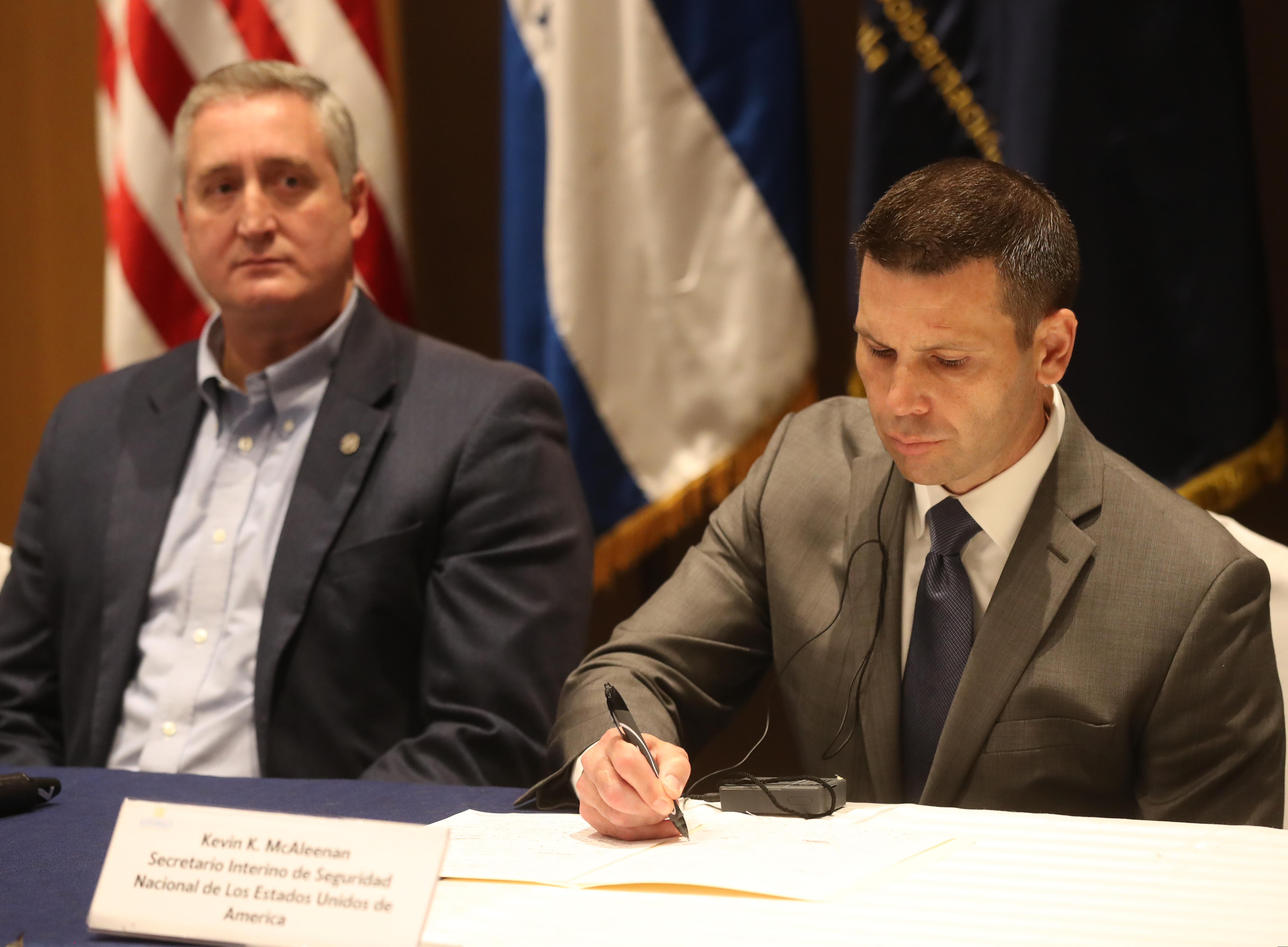 Kevin McAleenan, secretario de Seguridad Nacional de EE. UU.  Se rene con ministros de Gobernacin  del Tringulo Norte para combatir el narcotrfico y la trata de personas que buscan llegar a EE.UU. 





 Fotografa Esbin Garca 28-05-2019