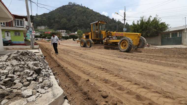 La constructora H3 Guatemala subcontrató a otra empresa para terminar los trabajos en la colonia Molina. (Foto Prensa Libre: Mynor Toc)