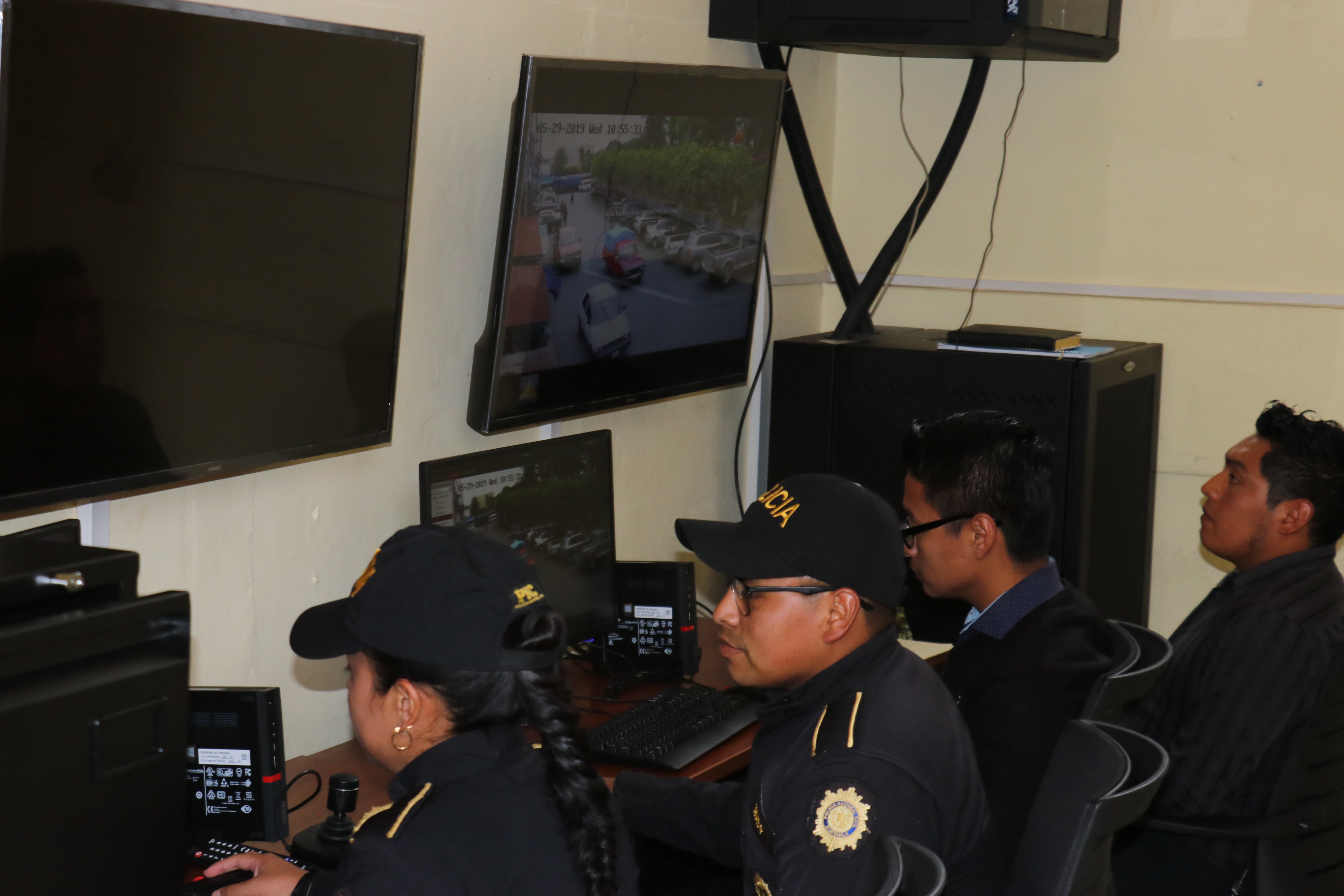 
El sistema de monitoreo está a cargo de la PNC y de la municipalidad de Chimaltenango. (Foto Prensa Libre: Víctor Chamalé)