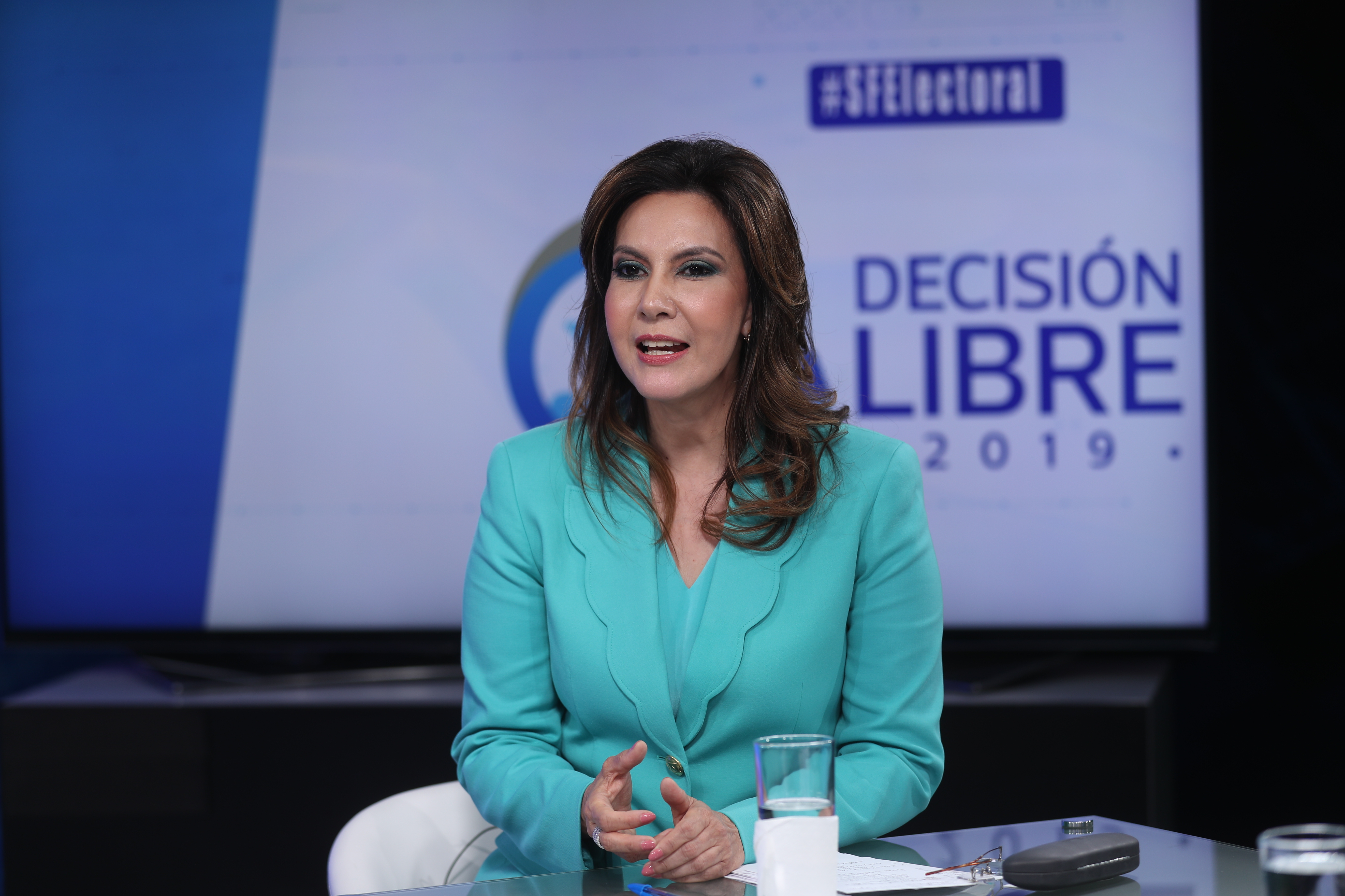 Zury Ríos, candidata del partido Valor, partició en Sin Filtro Electoral de Prensa Libre y Guatevisión. (Foto Prensa Libre: Esbin García)
