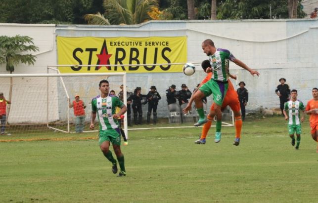 Antigua logró los tres puntos en su visita a Siquinalá y sigue disputa por el primer lugar del Clausura. (Foto Prensa Libre: Carlos Paredes).