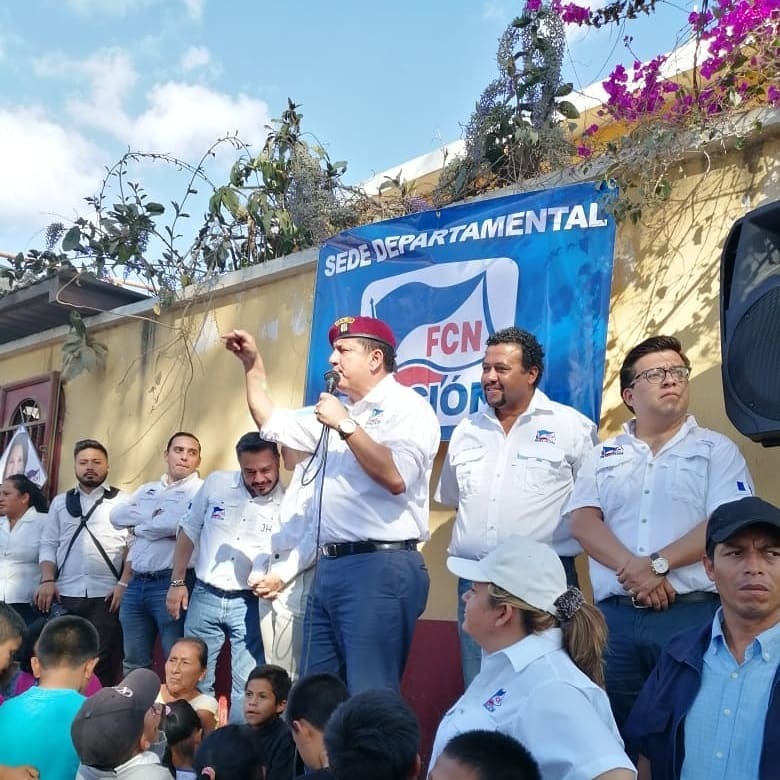 Estuardo Galdámez aceptó la candidatura presidencial del oficialista FCN-Nación y pone fin a ocho años como diputado en el Congreso. (Foto Prensa Libre: Hemeroteca PL)