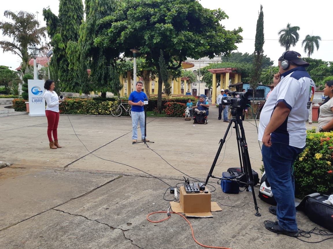 Cabildo Abierto de Prensa Libre y Noticiero Guatevisión se transmitió desde Retalhuleu. (Foto Prensa Libre: Rolando Miranda)
