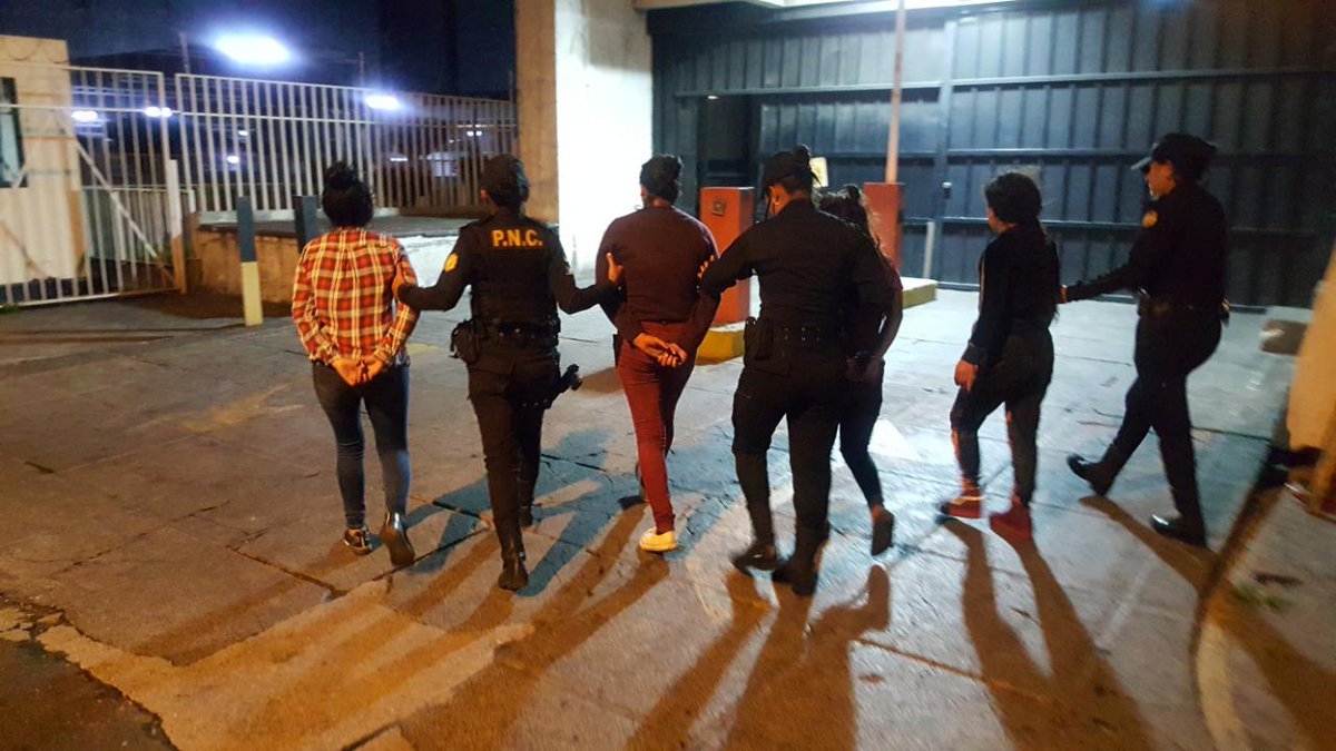 Arrestan a nueve presuntos pandilleros en Fraijanes por incendiar vehículos