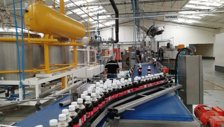 Alimentos y bebidas es uno de los sectores productivos que está llamando la atención de inversionistas extranjeros en Guatemala. (Foto Prensa Libre: Hemeroteca PL)