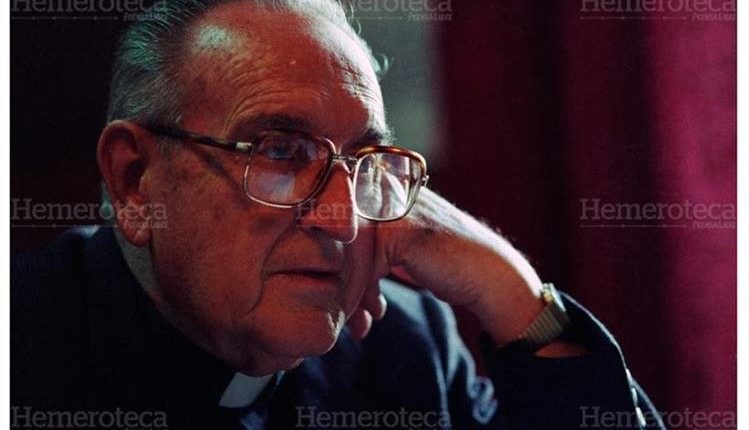 Juan José Gerardi Conedera fue asesinado el 26 de abril de 1998, cuando ingresaba a su vivienda, contigua a la parroquia de San Sebastián, zona 1. (Foto Prensa Libre: Hemeroteca PL)