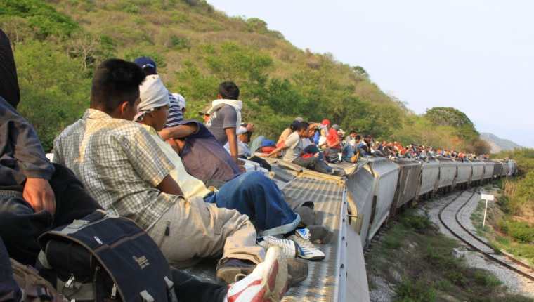 A diario migrantes de Guatemala, El Salvador y Honduras se aventuran a viajar a México, para llegar a EE. UU. (Foto Prensa Libre: Hemeroteca PL)