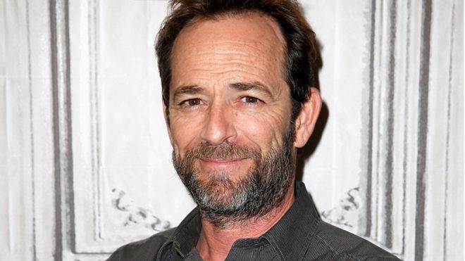 Uno de los deseos finales de Luke Perry fue ser enterrado de forma ecológica. (Foto Prensa Libre: Getty Images)
