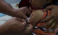 Vacunas para la gripe a los nios y adultos les ponen en Los Centros de Salud.


Erick Avila.            25/02/2019