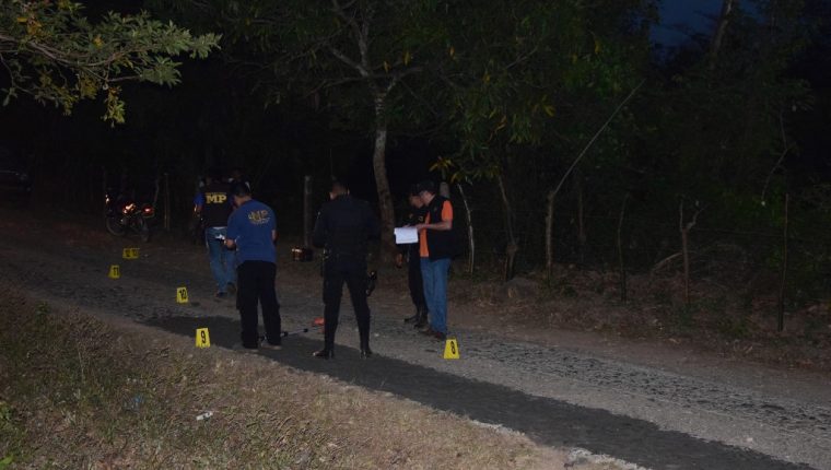 Lugar donde fue localizado sin vida el exalcalde de Pueblo Nuevo Viñas, Romualdo Yuman García, en marzo del 2017. Las pesquisas por este hecho derivaron en un nuevo caso de corrupción. (Foto Prensa Libre: Hemeroteca PL)