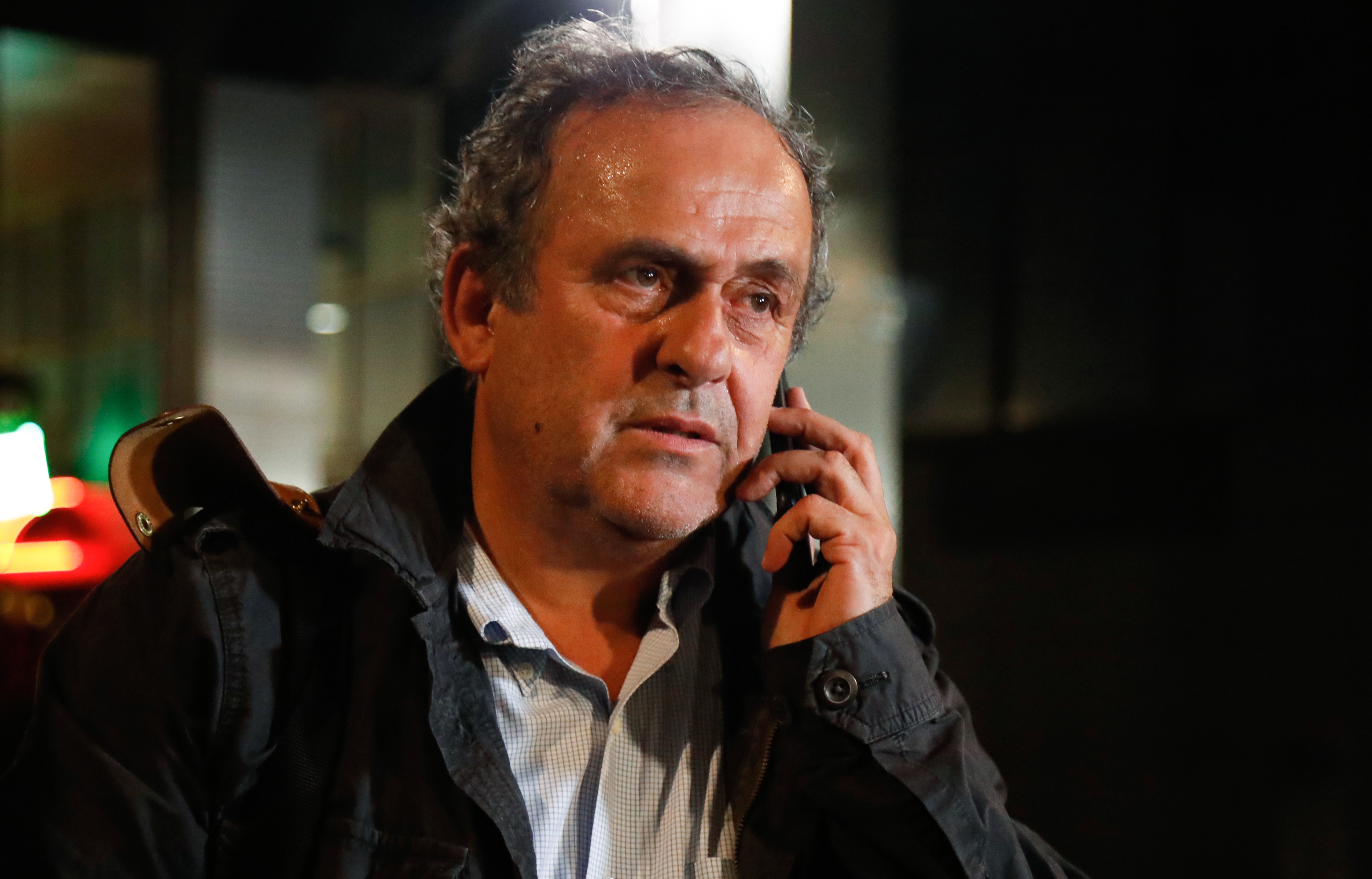 Michel Platini quedó en libertad después de ser interrogado. (Foto Prensa Libre: AFP)