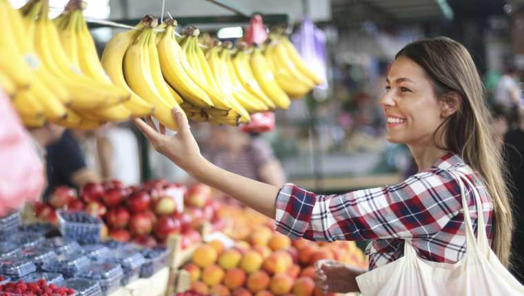 Casi 7 de cada 10 bananas que EE.UU. importa de otros países para vender en su mercado proceden de Centroamérica.