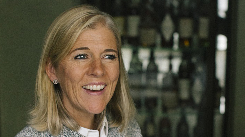 Lizzy Rudd, presidenta de la firma, cuenta que el negocio comenzó en 1698 y fue creado por una mujer. (Foto Prensa Libre: Elena Heatherwick)