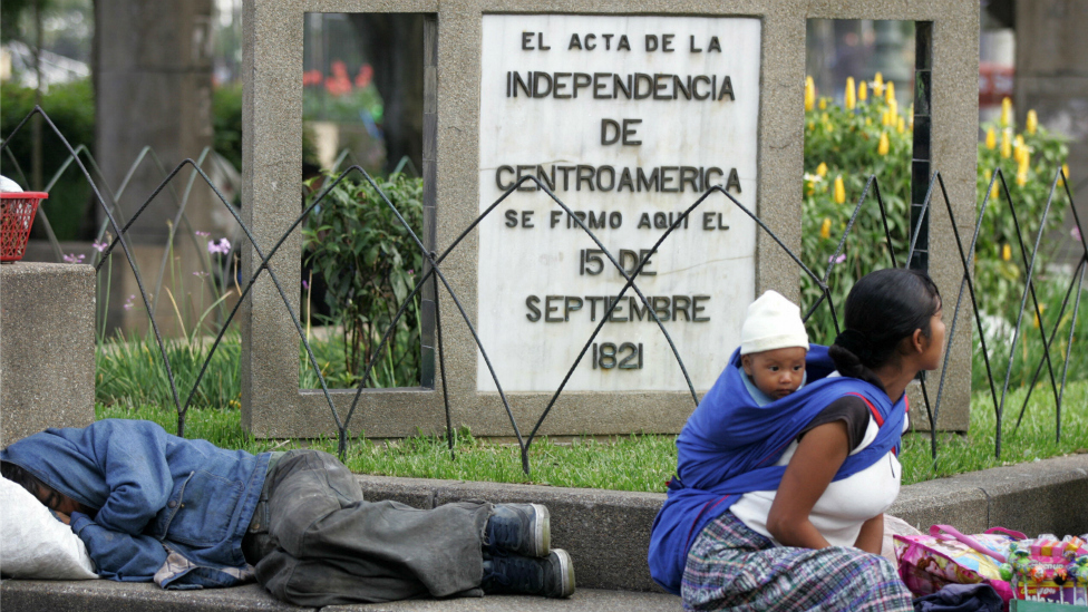 La estrategia de López Obrador pretende combatir la pobreza en Centroamérica. Foto: AFP