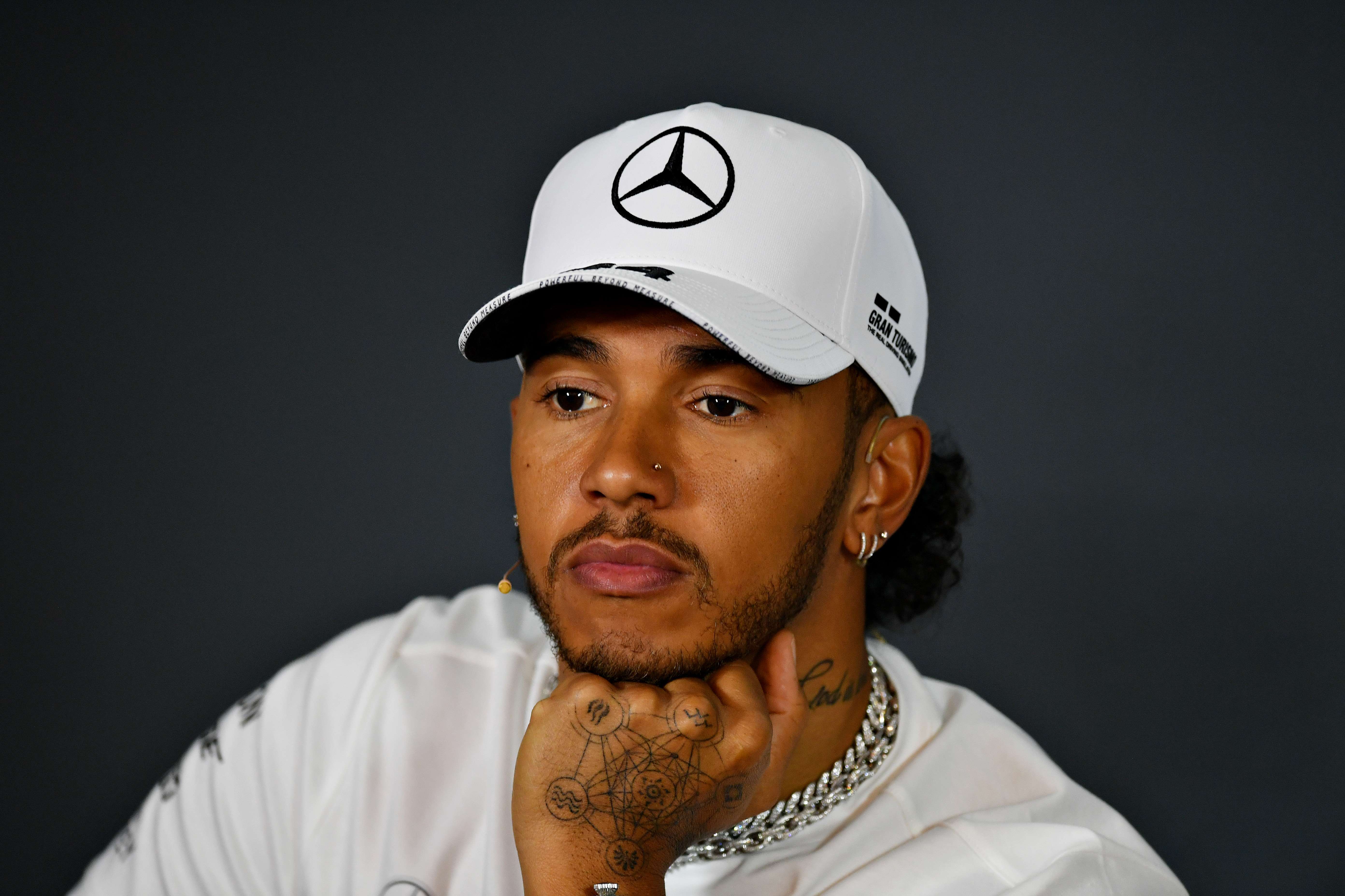 Lewis Hamilton durante una conferencia de prensa, previo al Gran Premio de Canadá. (Foto Prensa Libre: AFP)