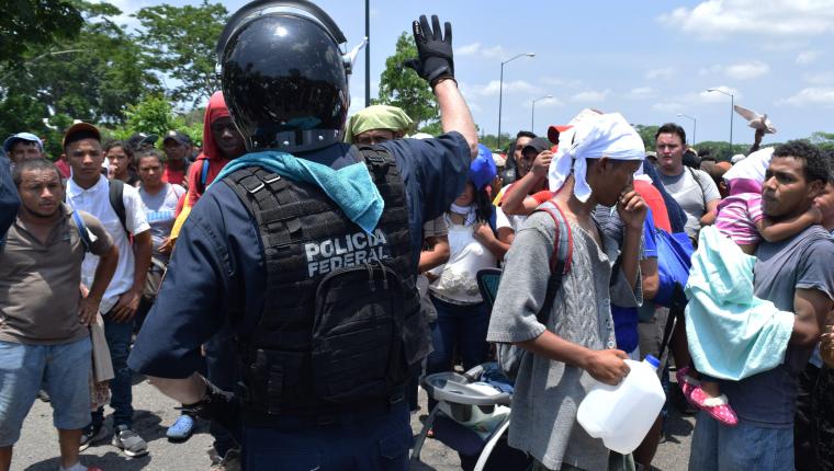 El reforzamiento de los agentes migratorios por parte de México ha causado protestas de activistas. (Foto: Hemeroteca PL)