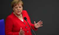 EPA5422. BERLÍN (ALEMANIA), 26/06/2019.- La canciller alemana, Angela Merkel, interviene durante la sesión de control celebrada en el Parlamento alemán (Bundestag), este miércoles, en Berlín, Alemania. EFE/ Clemens Bilan
