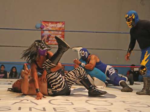 Con una experiencia de cinco años en el ring, esta es la segunda vez que pelea en la Arena Renacer Maya. Foto Prensa Libre: Óscar Rivas 