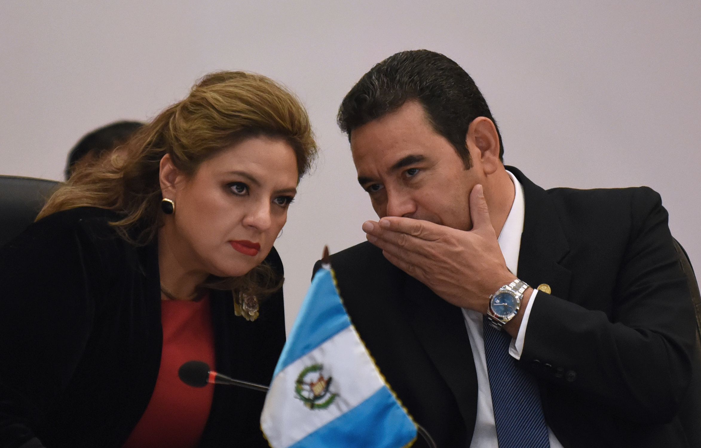 Sandra Jovel y Jimmy Morales durante la asamblea del SICA en junio de 2019. (Foto Prensa Libre: AFP).