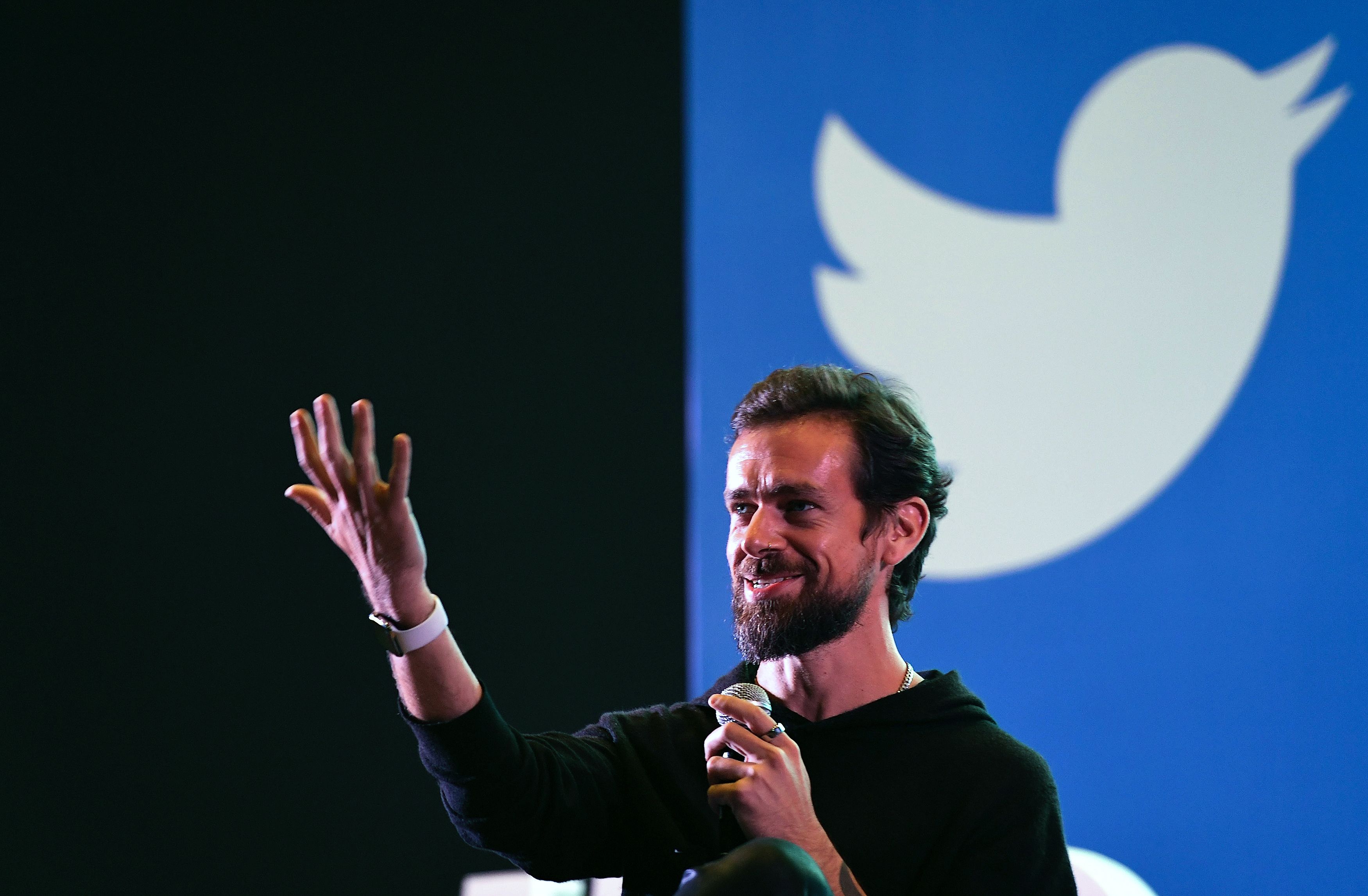 Jack Dorsey, cofundador de Twitter, durante una conferencia con universitarios en India, en 2018. (Foto Prensa Libre: AFP)
