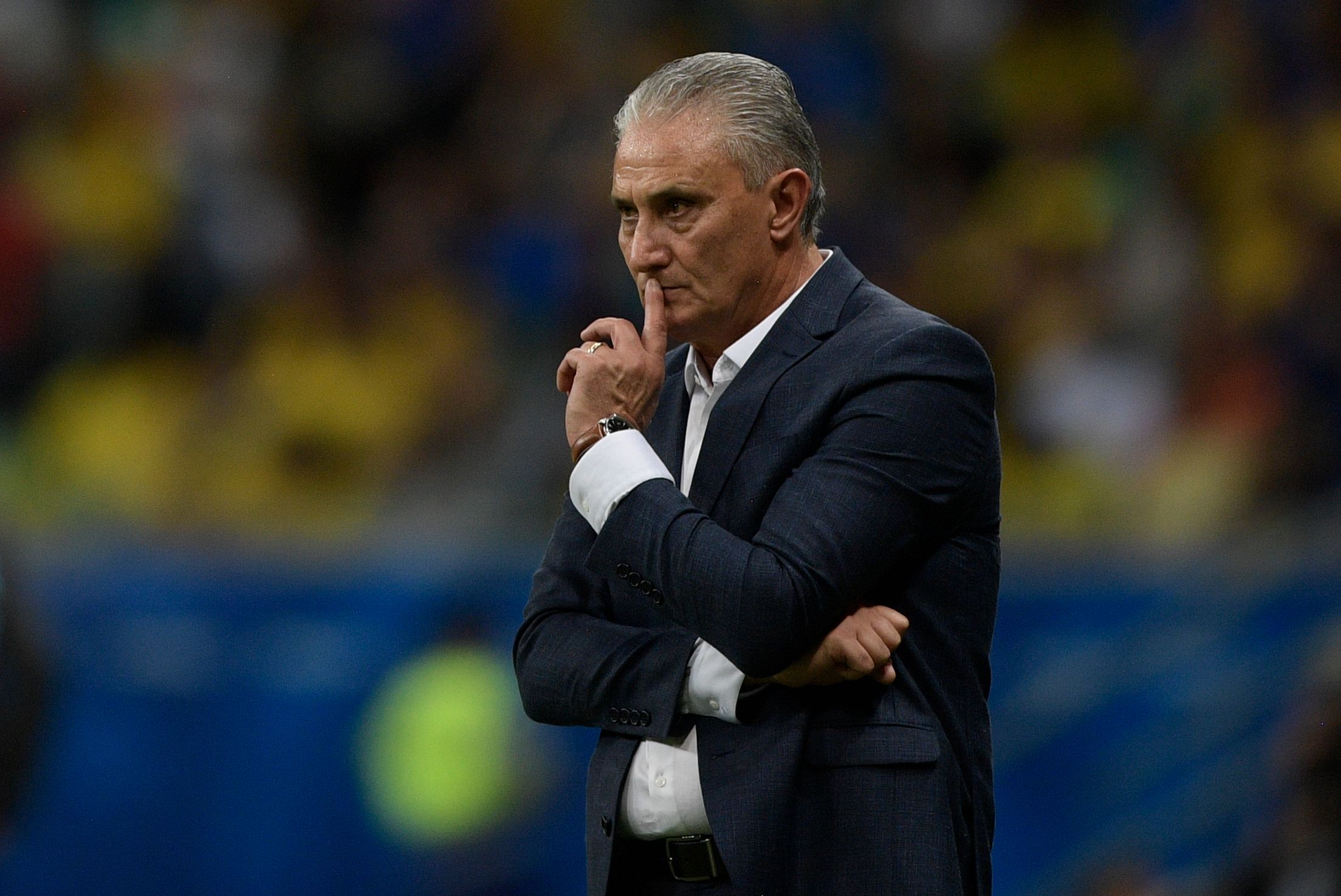 El entrenador de Brasil, Tite, asegura que a su equipo le hizo falta presionar al portero rival. (Foto Prensa Libre: AFP)