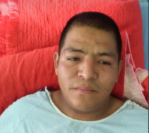 El socorrista Pedro Giovany Pérez García se recupera en Hospital Nacional de Chimaltenango. (Foto Prensa Libre: Cortesía).
 
