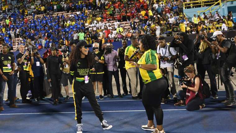 Cedella Marley en el juego entre Jamaica y Panamá, rumbo al Mundial de Francia 2019. (Foto Prensa Libre: AFP)